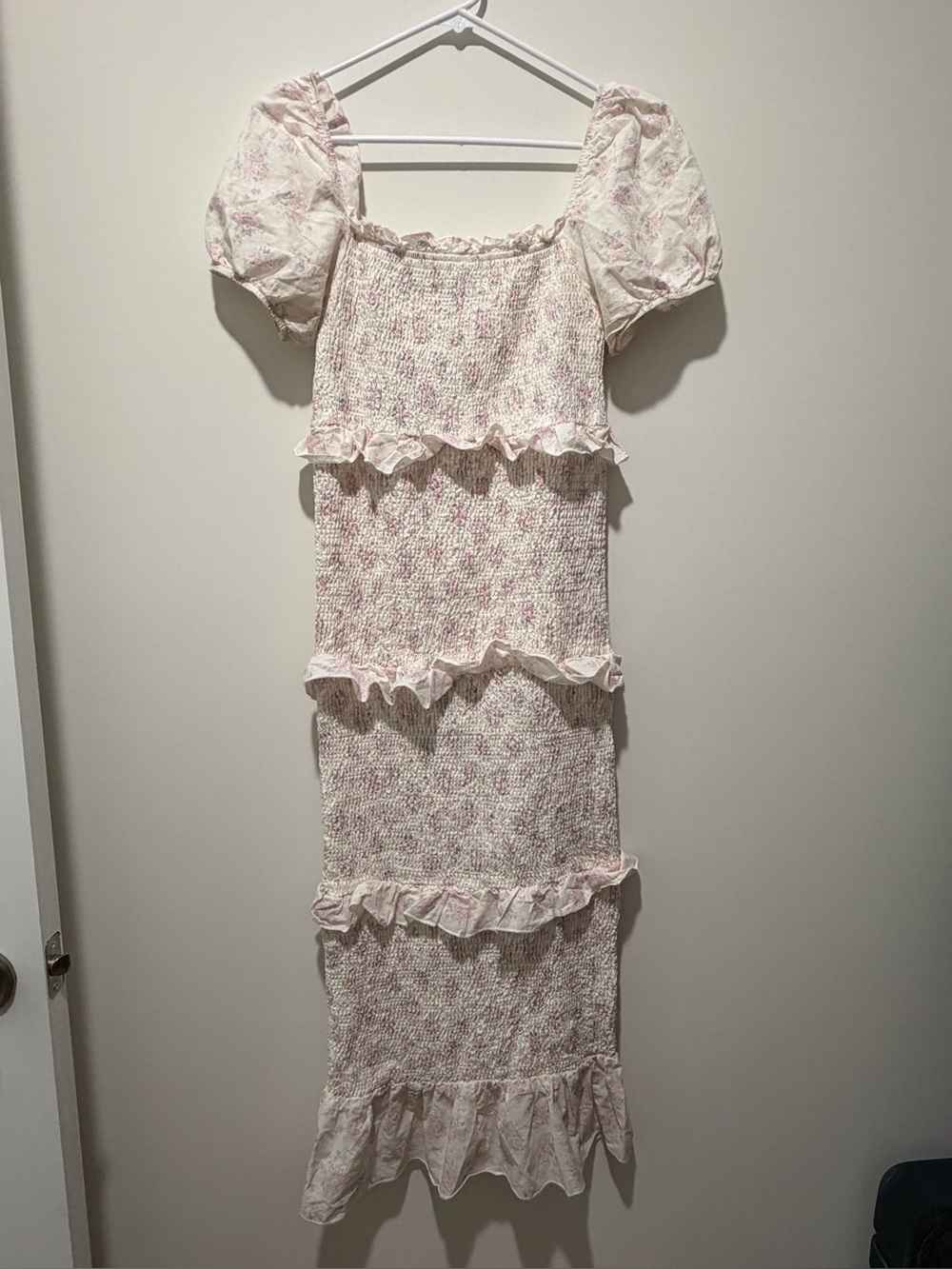 Mable Smocked Maxi Dress in Light Pink and Cream Size M